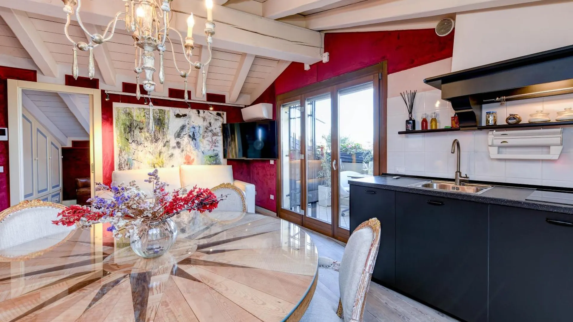 Castello Luxury Apartments - Rosa 데센자노델가르다
